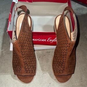 American eagle heels